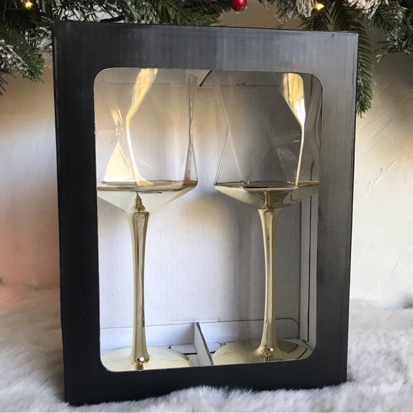 Luxe Habitat Yellow Gold Jewel Shaped Wine Glass Box Set - Picture 2 of 6